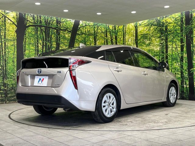 大好評のボディコーティング「弾スプラッシュコート」もご納車までに施工可能。通常のガラスコートと異なる、耐久年数6年の無機質ガラスコーティングが、ボディをキレイな状態に保ってくれます。