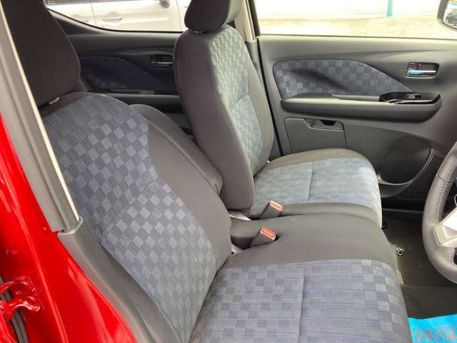 【充実した保証と質の高い整備】中古車は納車前の質の高い整備とメンテナンスが非常に重要です。幅広い保証はもちろん「新車感覚でお乗りいただける」よう、研修をうけた質の高い整備を納車前に実施しています☆