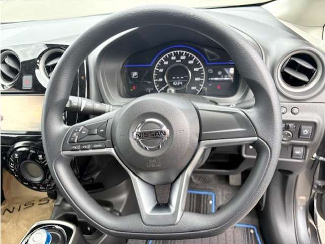 【ハンドル】便利な機能がたくさん。ご不明な点などお問い合わせくださいませ。