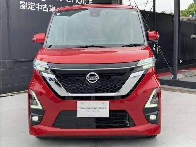 一年間走行距離無制限の全国日産対応可能ワイド保証をお付け致します。保証を延長出来るプランもご用意致しております。お気軽にお問い合わせ下さい。もちろん他メーター車でも同様の保証を受ける事が出来ます。