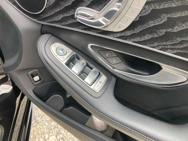 車内もクリーニング後納車させていただきます（＾v＾）♪◎TAX生駒店　TEL:0743-85-6476