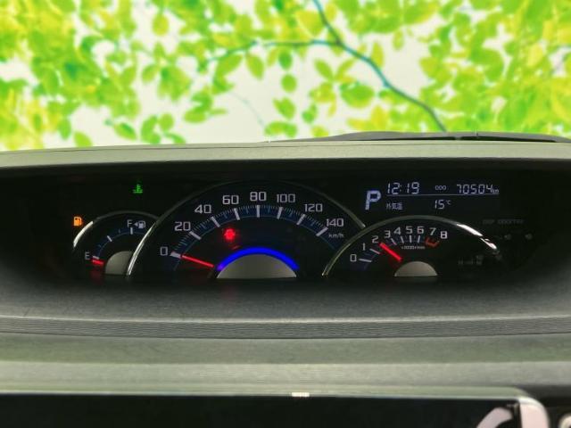 WECARSの展示場では実際に見て、触ってお車をお選びいただけます！知識の豊富な営業スタッフが様々なカーライフをご提案いたします！