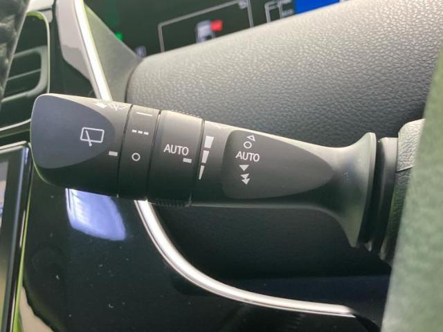 国産車から輸入車まで多様なお客様のニーズのお応えできるように、全国規模で豊富な在庫展開！車のことならWECARSへ！