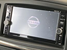 【純正ナビ】人気の純正ナビを装備。オーディオ機能も充実しており、Bluetooth接続すればお持ちのスマホやMP3プレイヤーの音楽を再生可能！毎日の運転がさらに楽しくなります！！