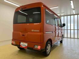 当店では車両本体価格以外に、諸費用を含めた支払総額も表示しておりますので、お客様の予算にピッタリのおクルマお選びができます。コーティングやJAFをセットにしたオトクな購入パックも好評です。