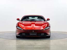 ボディカラーはRosso Fiorano