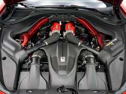 3.8L V8ツインターボエンジン。620PSを発揮します。