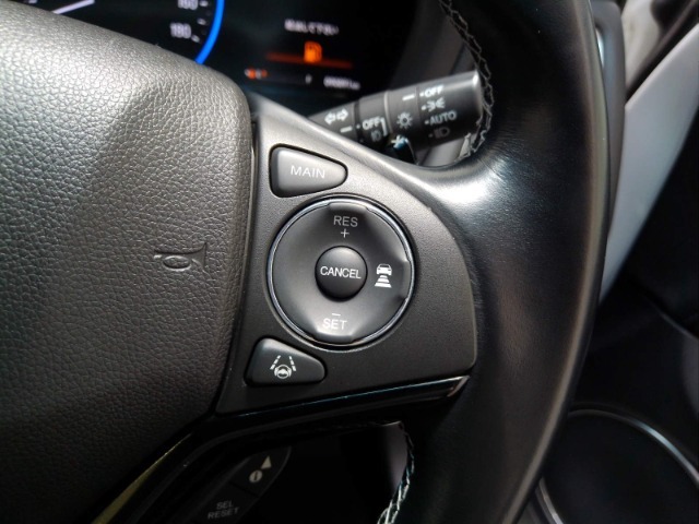 多彩な安心・快適機能を搭載した先進の安全運転支援システムのHonda　SENSINGを搭載しております。