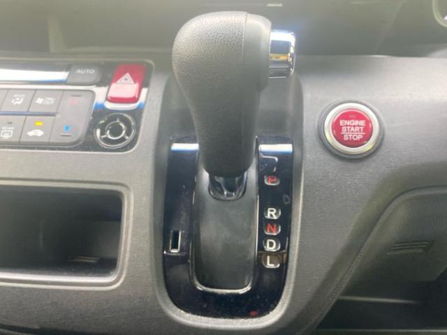 お車に合わせて無料保証以外にも、保証範囲、期間、距離を拡充させた有料保証もご用意しております！中古車の購入が初めてで不安・・・というお客様もご安心ください！