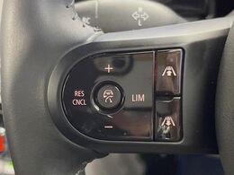 ●レーダークルーズコントロール：前の車との車間距離を一定にとりつつ、一定速度で自動走行してくれる次世代のクルーズコントロール！主に高速道路や自動車専用道路で使用する便利な機能です！