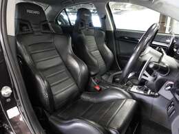 レザータイプのRECAROシート！