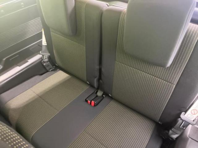 WECARSでは各商談席に大型モニターをご用意しております！見やすい大画面でゆったりと全国の在庫をご覧いただけます！是非ご来店お待ちしております！