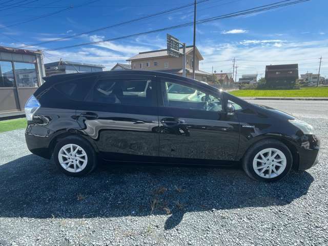 お店は居心地の良い空間づくりを徹底しております！コーヒーのサービスもございます！