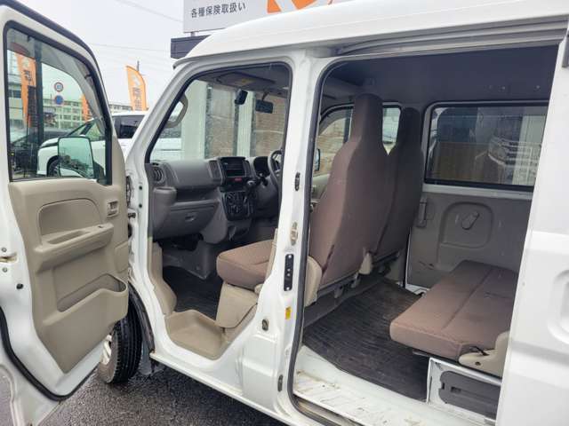 広い室内空間　綺麗に保たれています。室内クリーニングを行いお渡し致します