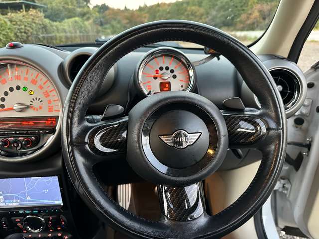 すぐにご来店頂けない場合や遠方にお住まいの方、車両状態の詳細が知りたい方はお気軽にご連絡下さい♪