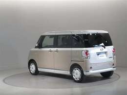 トヨタ高品質中古車洗浄「まるまるクリン」　外装はもちろん、内装はシートを外して見えないところまで徹底洗浄！お客様に責任を持って安心と美しさをお届けします！