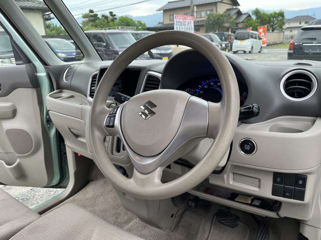 中古車販売　オーシャンデザイン山梨甲府店　〒400-0836　山梨県甲府市小瀬町1130-1　TEL：055-298-6227　FAX：055-242-6784