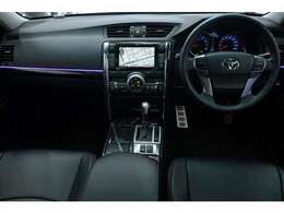 年式を感じさせない無い内装で御座います！マークxならではなシンプルな内装に仕上がっております！！