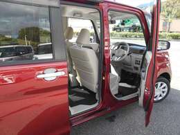 両面スライドドアでとっても使いやすいモデルです