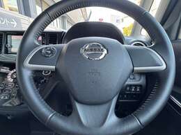 ステアリングスイッチ付き☆音量調整などもハンドルのスイッチでできるので便利です★