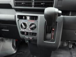 納車前に12ヶ月点検・エンジンオイル交換・　バッテリー交換・ワイパーゴム交換・キーレス、キーフリーの電池交換を実施しております。ダイハツの整備士がきっちりと点検したお車をお届けいたします！