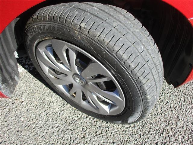 純正15インチスチールホイール（185/60/R15　タイヤ7分山）