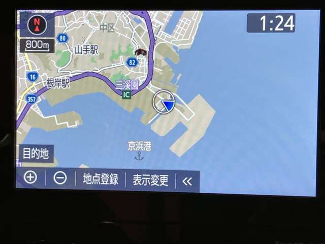 いまや必須装備「ナビゲーション」搭載！知らない場所にスイスイッとドライブ。もう、これなしではハンドルを握れませんね！でも運転中の操作は危険ですのでご注意ですね☆