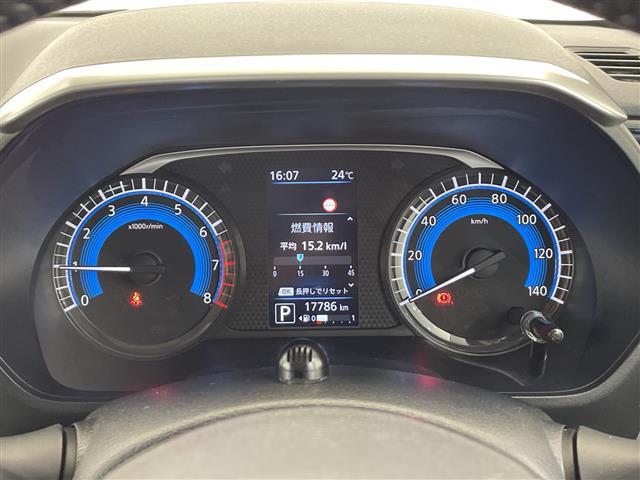 【　メーター　】メーターまわりも鮮やかに照らし出され、デザイン、安全性ともにバッチリですね♪