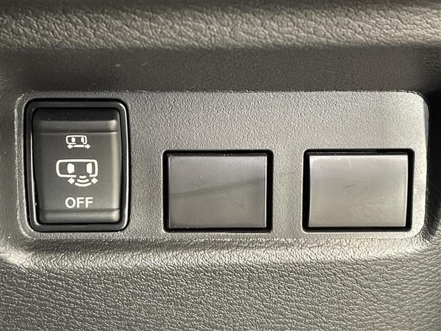 全国から厳選されたお車を展示しております。ご希望の在庫を店頭で検索することも可能ですので、お気軽にご相談ください！