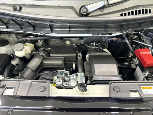 親切・丁寧な専門メカニックスタッフが応対！・車検・点検整備・事故等の修理などアフターサービスも安心。お車のカスタマイズもネクステージのサービススタッフまでご相談ください！