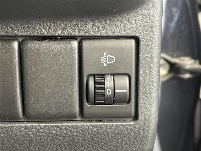 【運転席操作部】快適なドライブを楽しむための機能が装備されています！運転席から触れるので、使いやすいです！除菌プランいれていただくと、さらに清潔で安心していただけます！