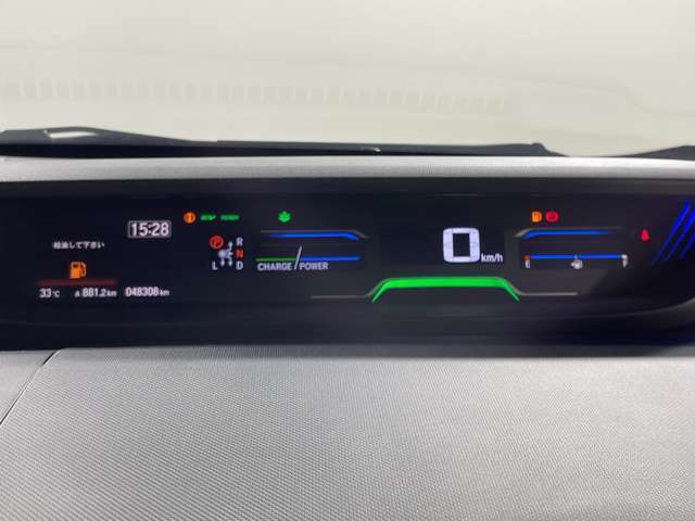 【スピードメーター】メーターがシンプルで見やすく運転しやすいですね！