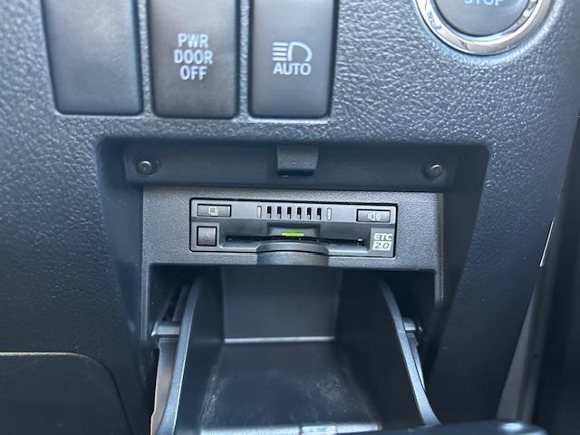 【　ETC　】今やカーライフにおける重要性はナビにも匹敵するのではないでしょうか？セットアップを行うことで利用可能になります！