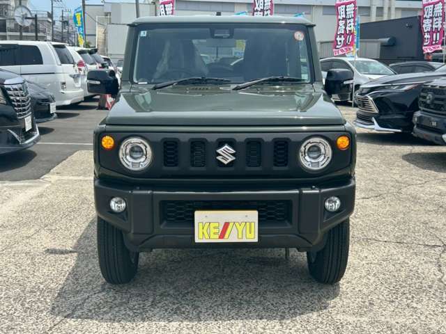JAAA（日本自動車鑑定協会）による厳しいチェックを公表しております。当社販売担当者、仕入担当者、リフトに持ち上げ車検検査員による下廻りチェックをクリアした高品質車を展示しております