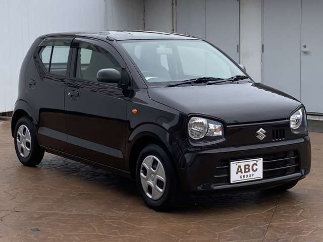 保証期間は新車登録年月日より5年又は10万kmまで保証が受けられます。点検整備を実施致します。車検の付いてない車であれば車検整備を致します。点検記録簿が発行されます。