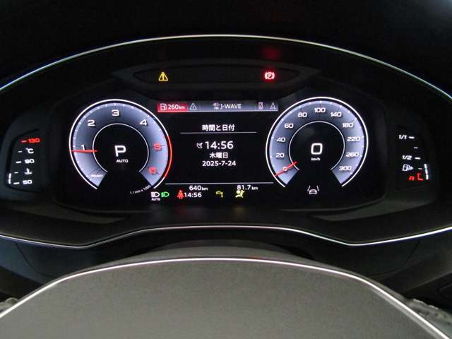 ご納車前には弊社グループの認証工場にて、専門スタッフによる100項目の点検・整備を実施いたしております。