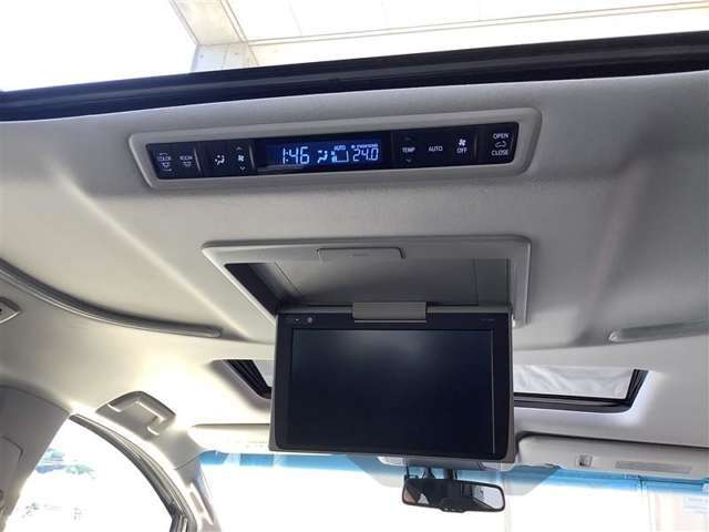 ☆トヨタ認定中古車の安心1　まるごとクリ-ニング☆室内外すみずみまで美しく仕上げています。