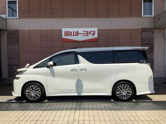 当店は、トヨタディ-ラ-として高品質な中古車を多数取り揃えております！