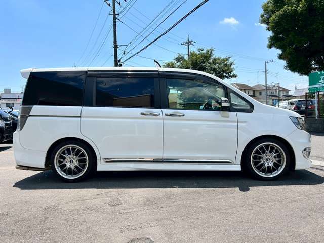 ★お客様へのメッセージ4★これにより、お客様にとって安心安全で楽しいカーライフを送って頂きたいです。本来、未来に愛車となるクルマ探しをするという事はとても楽しいものなのです！