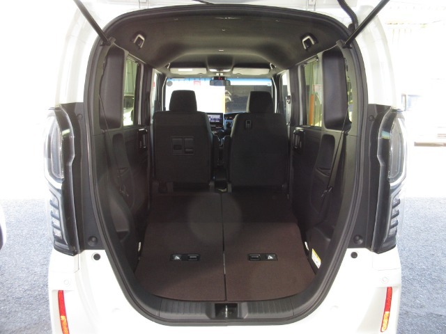 内装、外装、エンジンルームの隅ずみまでクリーニングを実施してお渡しします！プロが仕上げをしましたからピッカピカですよ～！点検整備もきっちり実施いたします。