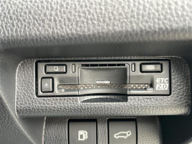 今や必需装備となりつつある、【ETC】搭載車！当店でセットアップが可能ですので、ご納車当日からご使用が可能です！高速道路料金のお支払いが楽々です！