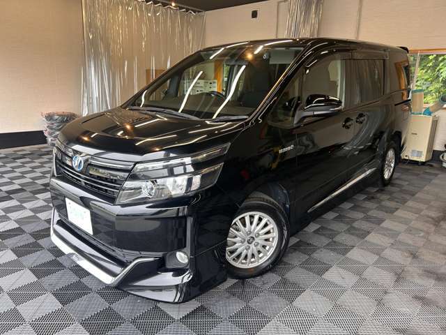 ご家族などで旅行やキャンプに最適なお車が入荷致しました☆