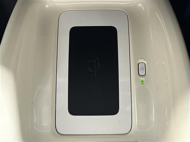 【付属品】このクルマ限定で使える装備品が付いています！使い方などはぜひ実際に店舗にお越しいただき、専門スタッフにお尋ねください！