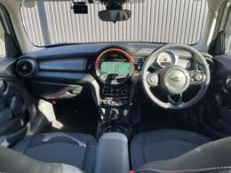 BMW、メルセデス、アウディといったドイツのプレミアムブランドをはじめとした、各種輸入車ブランドを同時に比較することができます。