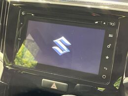 【純正ナビ】人気の純正ナビを装備。オーディオ機能も充実しており、Bluetooth接続すればお持ちのスマホやMP3プレイヤーの音楽を再生可能！毎日の運転がさらに楽しくなります！！