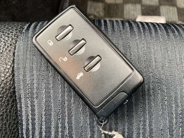 中古車販売　オーシャンデザイン　（株）AOZORA COMPANY　三条店