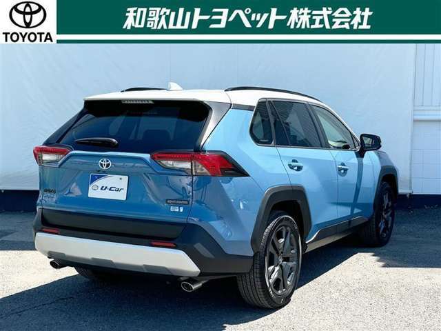 リフレッシュクリーニング「爽・快・車」施工！和歌ル山トヨペットの専門のスタッフが、独自の技術で一台一台丁寧に、内外装の清掃や除菌抗菌。下廻りやエンジンルームなど普段見えないところもキレイに仕上げます！