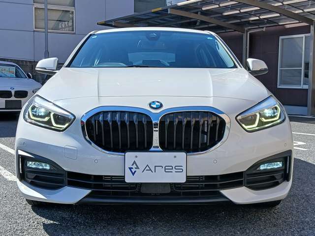 人気の118dが入庫致しました！大変お買得価格となっております！無料お見積り作成可能ですので、是非ご来店・お問合せ下さいませ！