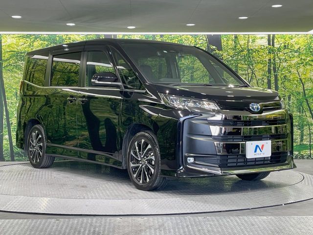 大好評のボディコーティング「弾スプラッシュコート」もご納車までに施工可能。通常のガラスコートと異なる、耐久年数6年の無機質ガラスコーティングが、ボディをキレイな状態に保ってくれます。