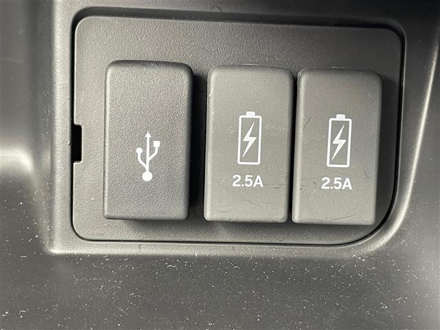 【運転席操作部】快適なドライブを楽しむための機能が装備されています！運転席から触れるので、使いやすいです！除菌プランいれていただくと、さらに清潔で安心していただけます！